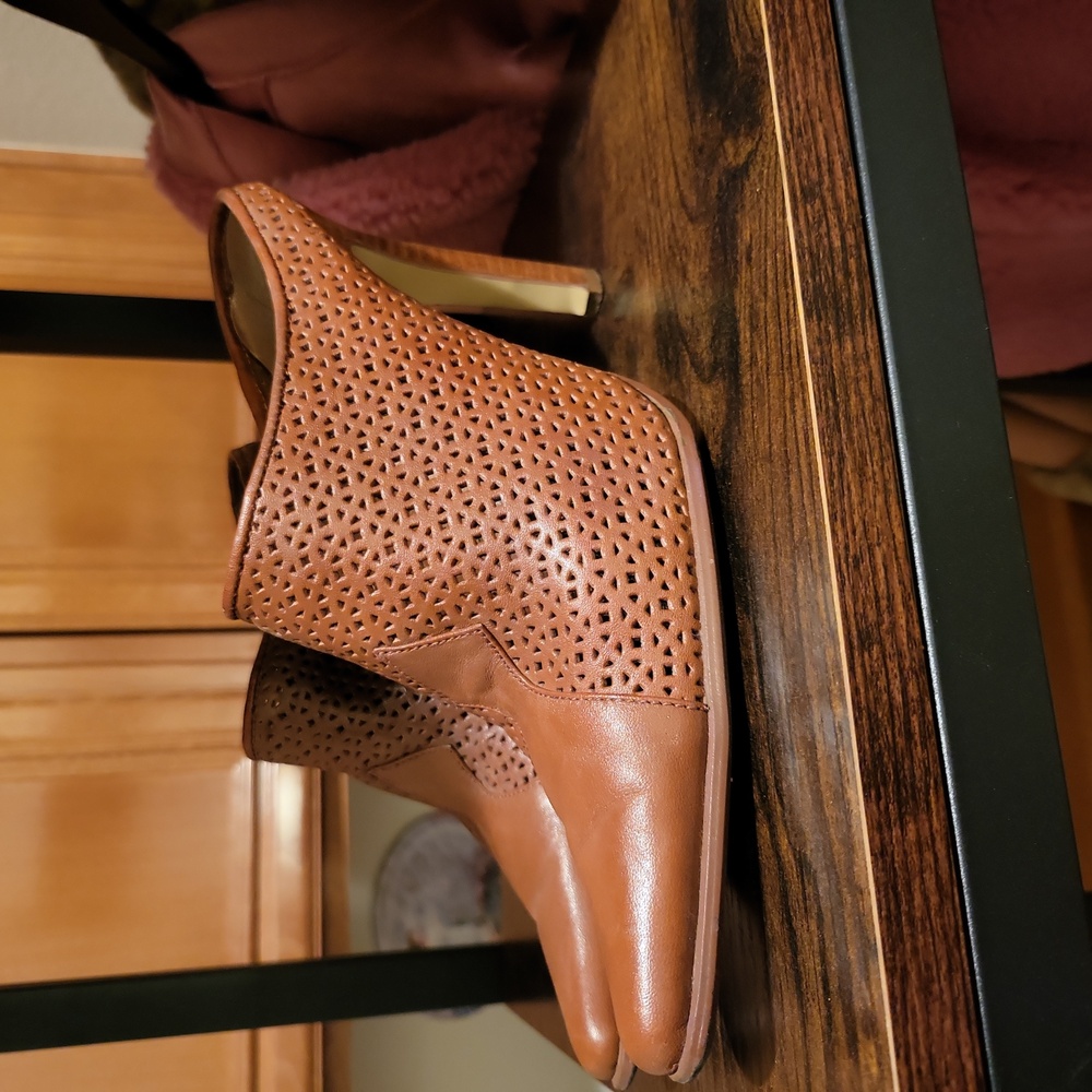 Stiletto mule boots